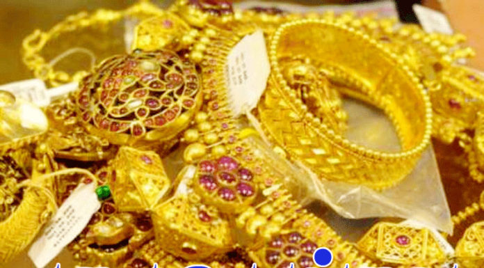 கடையம் அருகே பட்டப்பகலில் வீடு புகுந்து நகை கொள்ளை